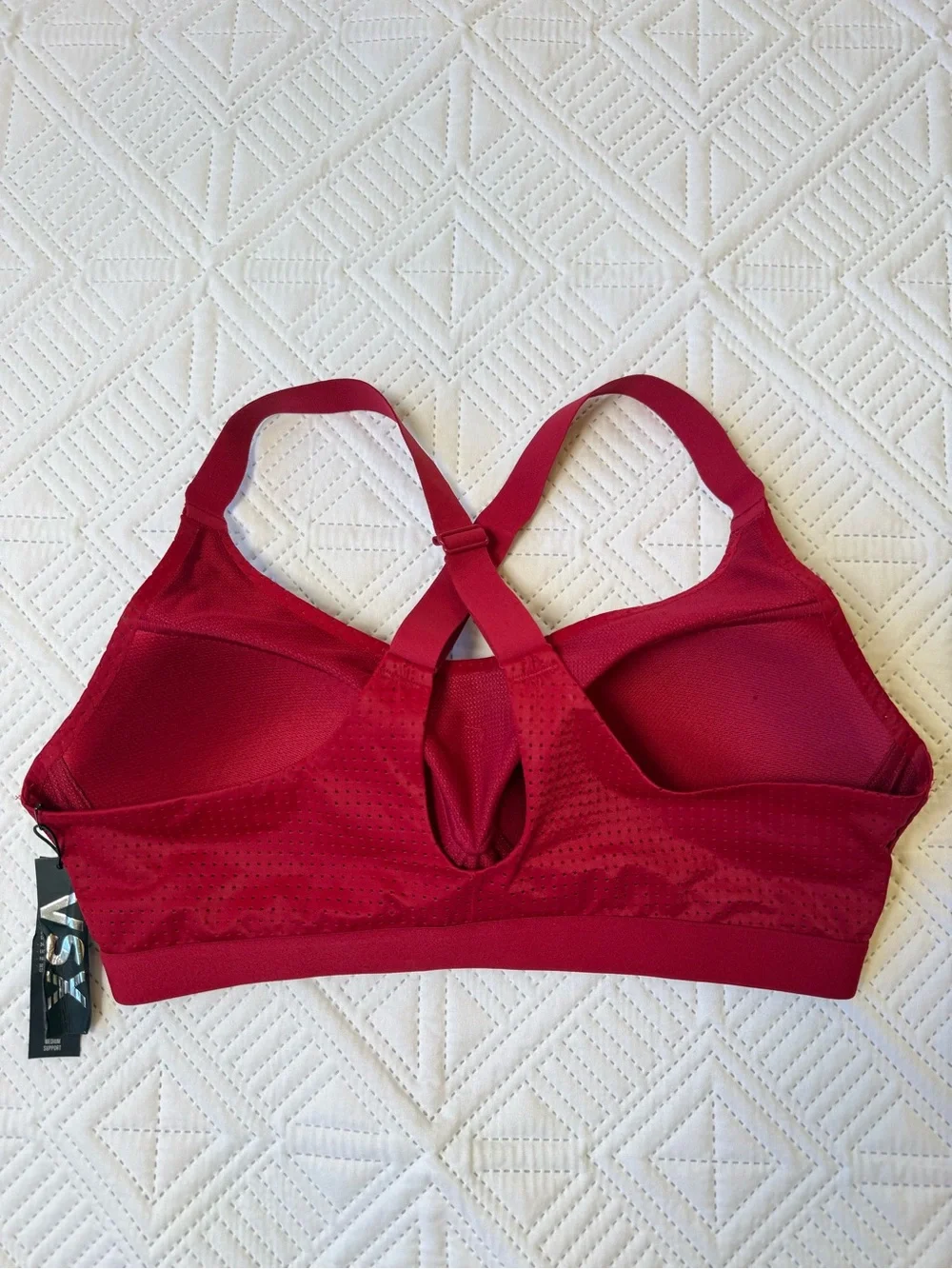 Victoria's Secret VSX Lightweight Mesh Medium Support Sports Bra Size 36C